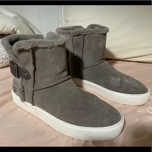 Gray Ugg boots